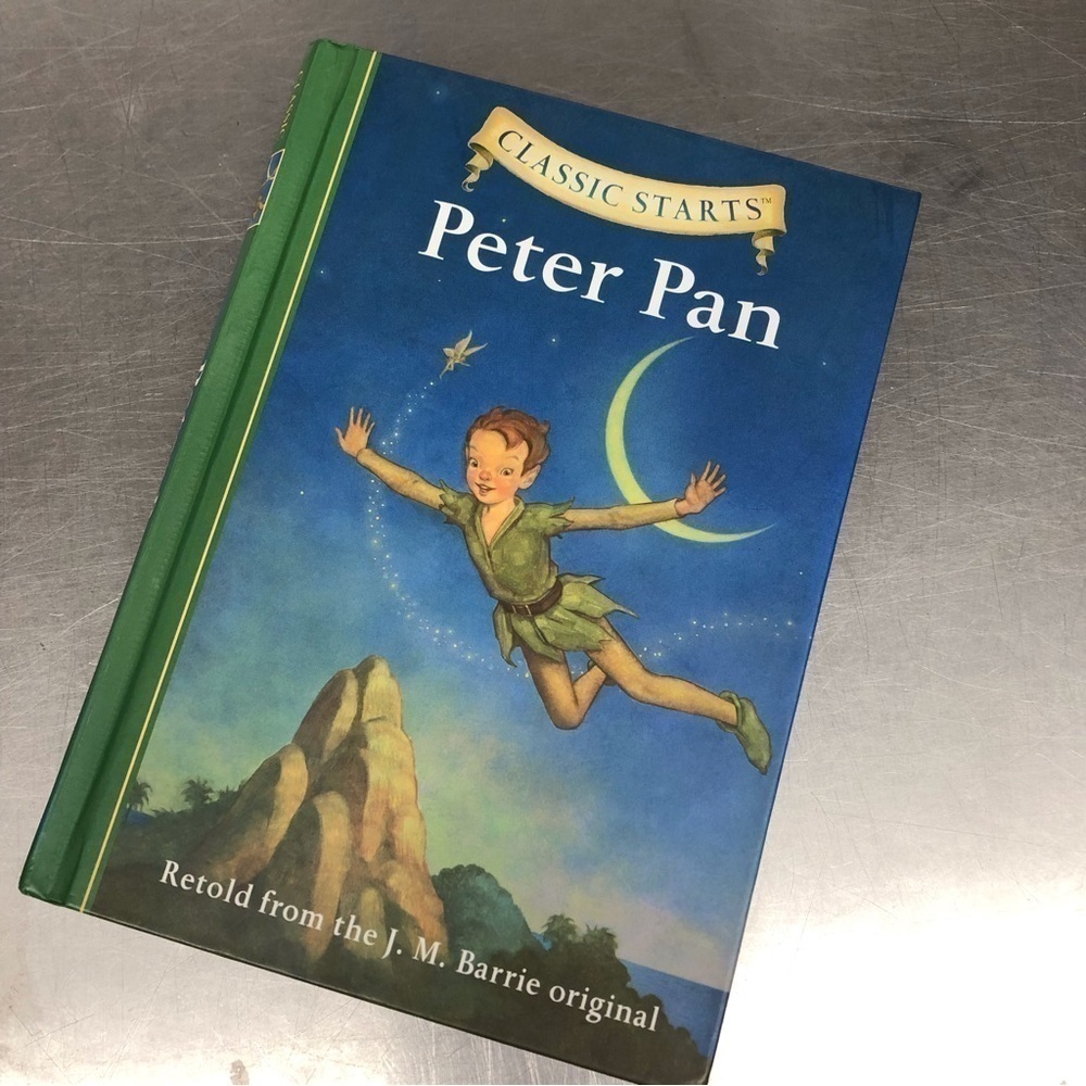 Classic Starts: Peter Pan, Hardback book.